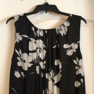 EUC. Black/white maxi dress.